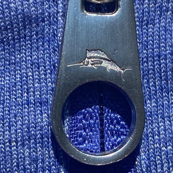 NWOT beautiful Tommy Bahama Denim look, hi low hem, see measurements in photos. - Picture 2 of 11